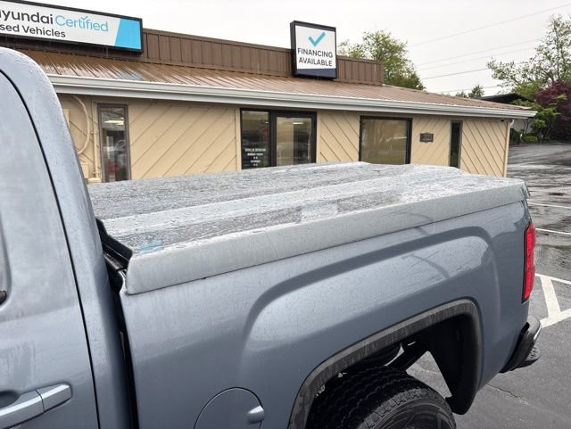 Used 2015 GMC Sierra 1500 SLE w/ SLE Value Package RWD image 3