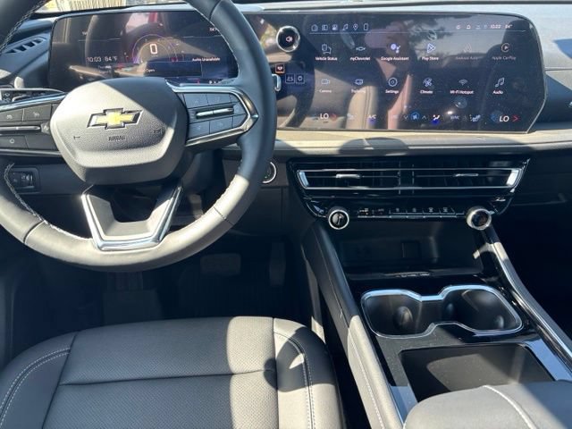 New 2026 Chevrolet Traverse LT w/ Driver Confidence Package AWD/4WD image 17