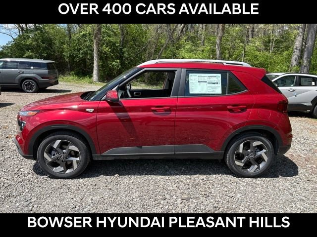 New 2026 Hyundai Venue SEL FWD image 2