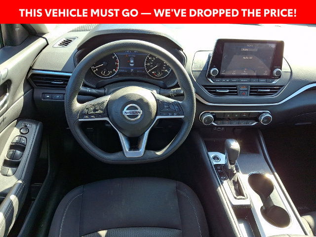 Used 2022 Nissan Altima 2.5 SV FWD image 10