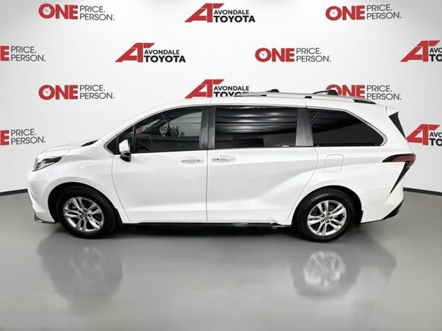 Certified 2026 Toyota Sienna Limited FWD image 5