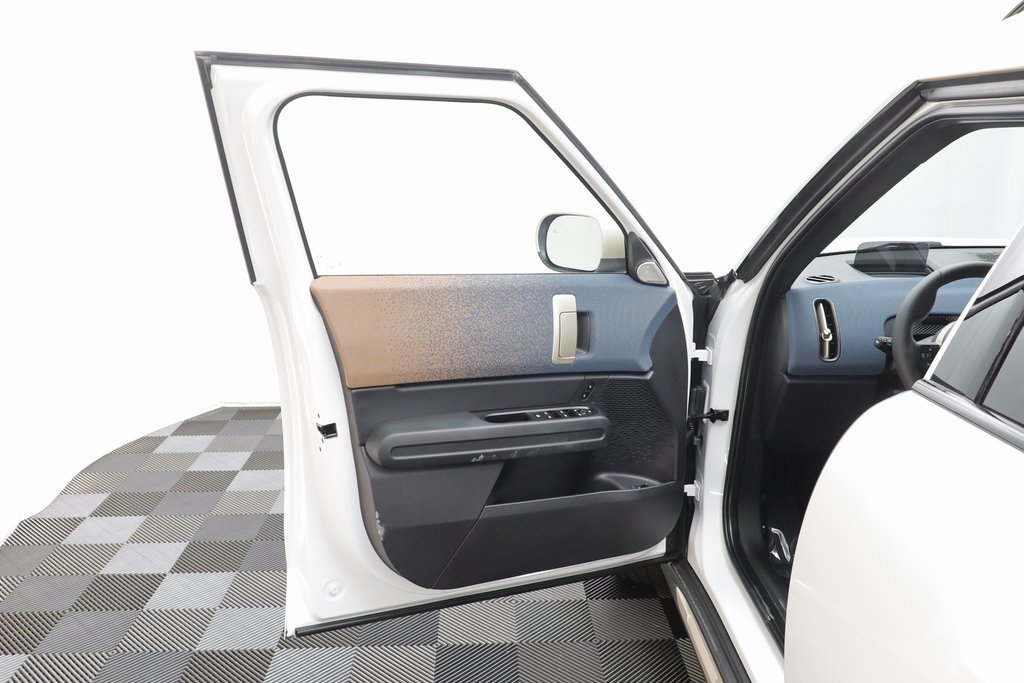 Certified 2025 MINI Cooper Countryman S w/ Comfort Package Max image 5