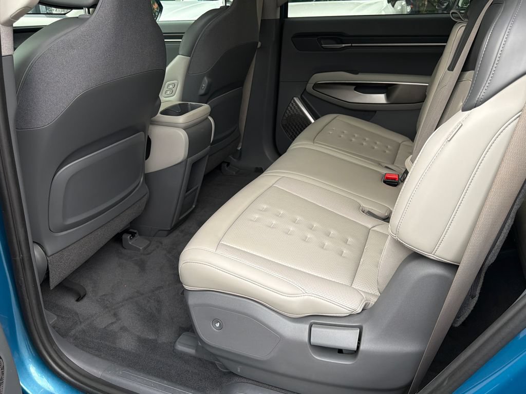 Certified 2024 Kia EV9 Wind AWD/4WD image 22