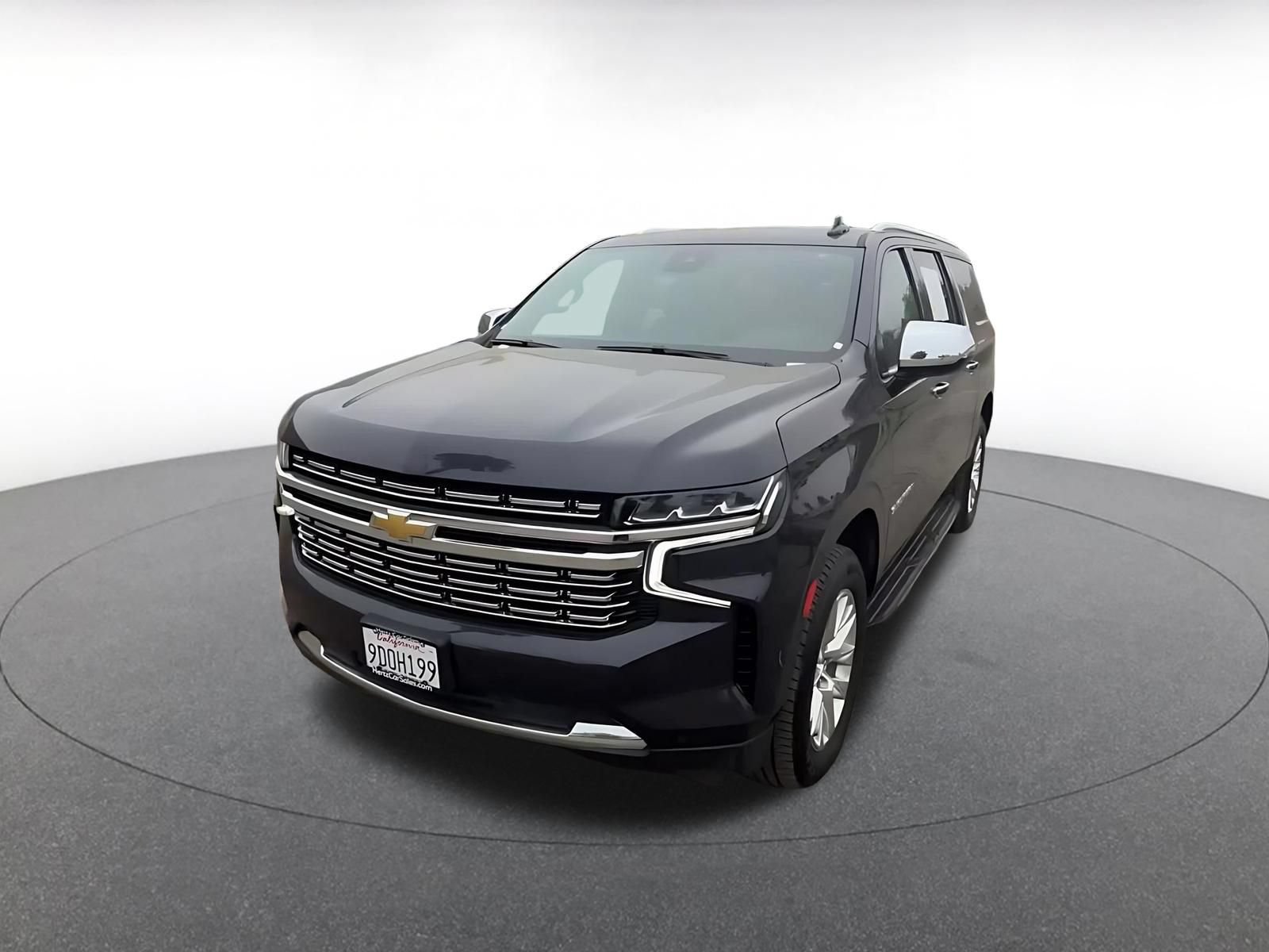 Used 2023 Chevrolet Suburban Premier AWD/4WD image 7