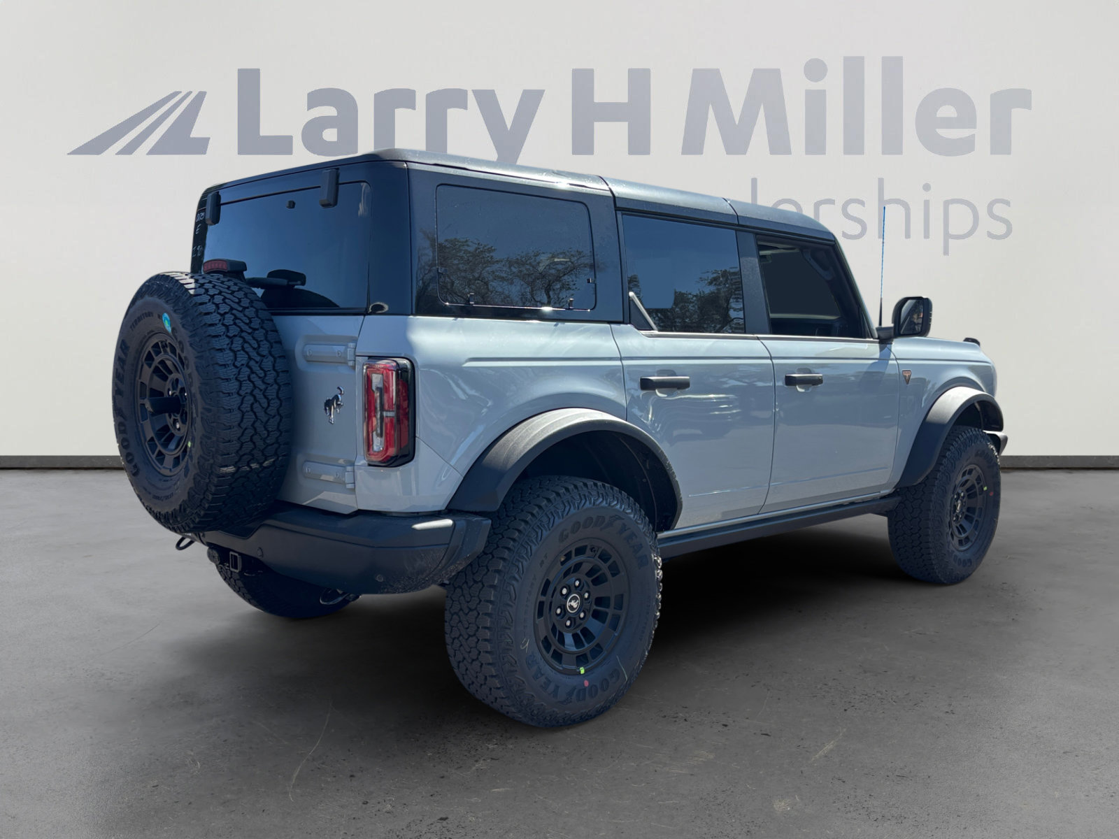 New 2026 Ford Bronco Badlands image 5