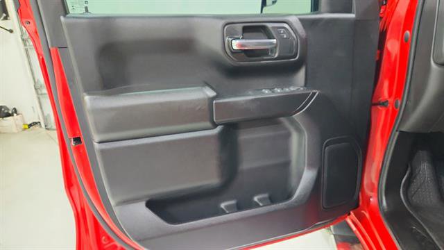 Used 2023 Chevrolet Silverado 1500 Custom RWD image 17