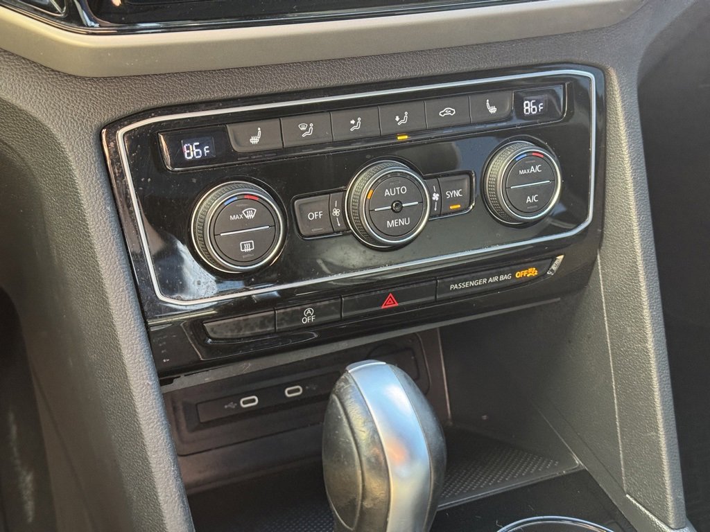 Used 2023 Volkswagen Atlas Cross Sport SE w/ Panoramic Sunroof Package image 15