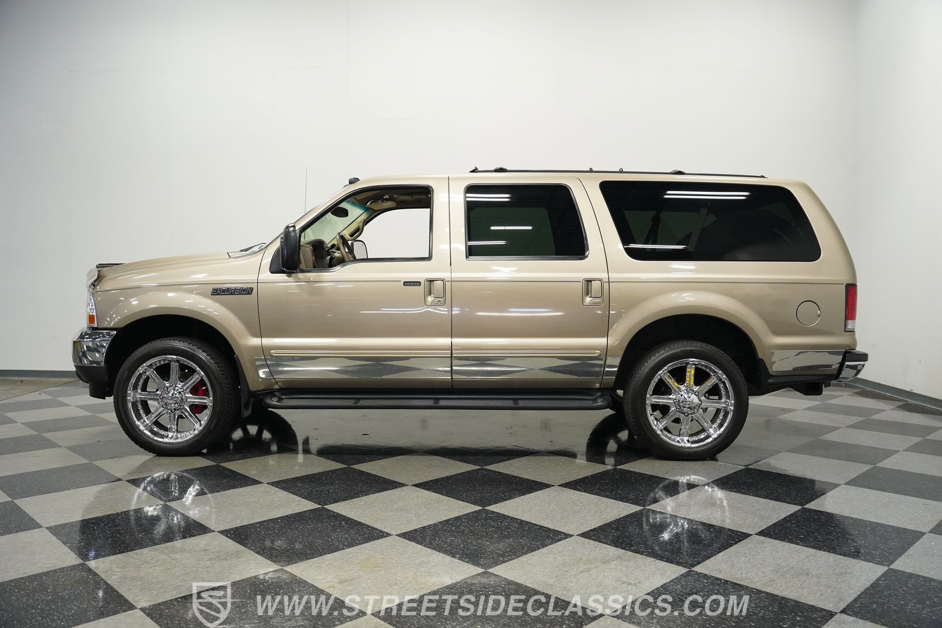 Used 2000 Ford Excursion XLT image 7