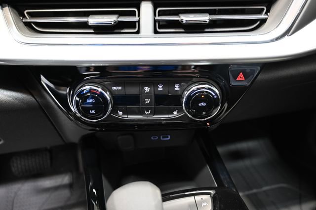 New 2026 Chevrolet Trax LT w/ Driver Confidence Package FWD image 17