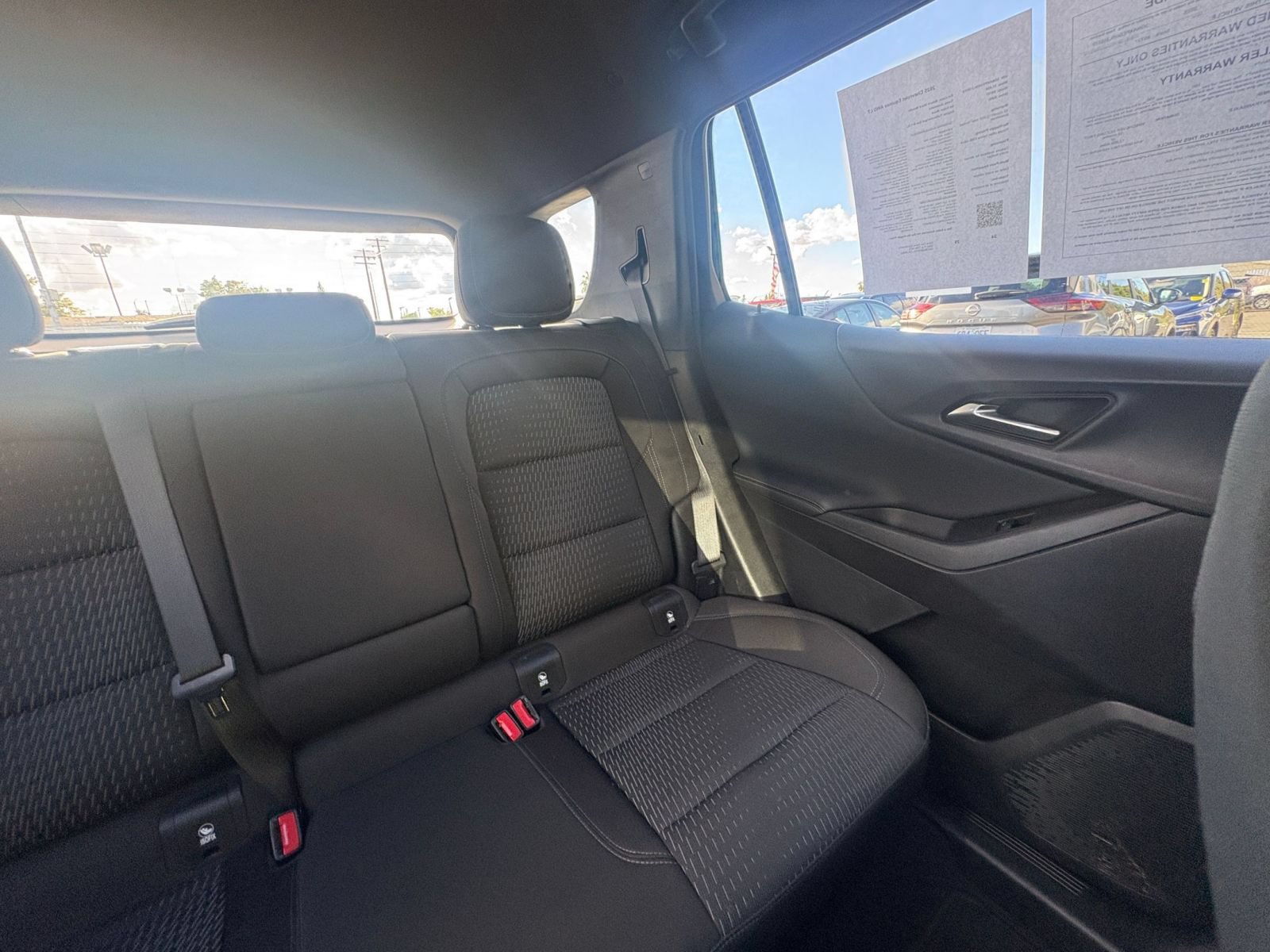 Used 2025 Chevrolet Equinox LT AWD/4WD image 37