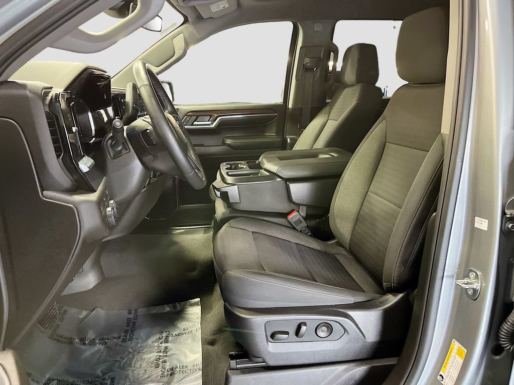 Used 2024 Chevrolet Silverado 1500 LT AWD/4WD image 20