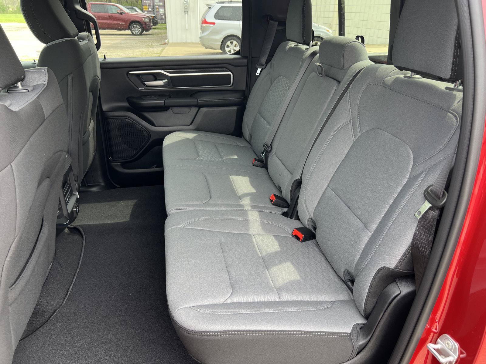 New 2026 RAM 1500 Big Horn AWD/4WD image 29