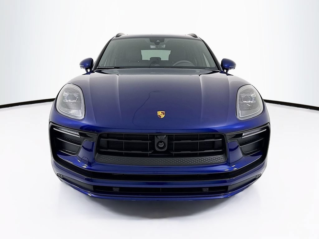 New 2026 Porsche Macan AWD/4WD image 6