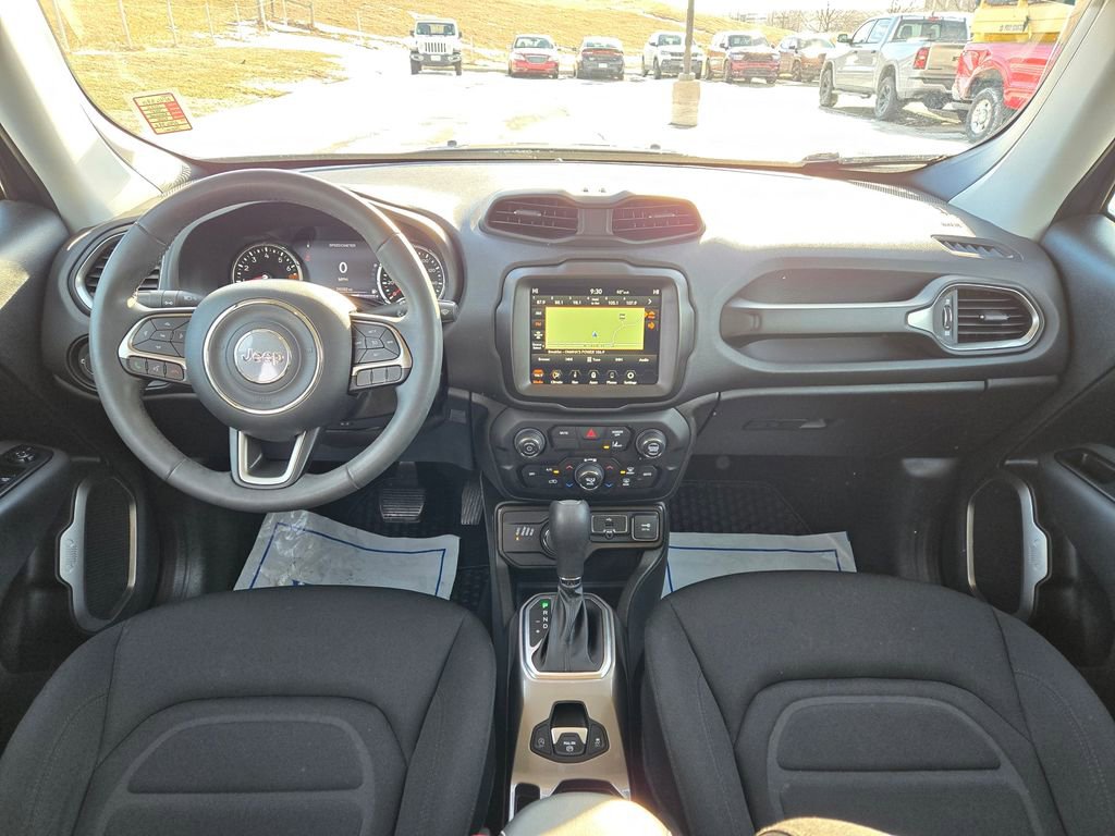 Used 2022 Jeep Renegade Latitude image 17