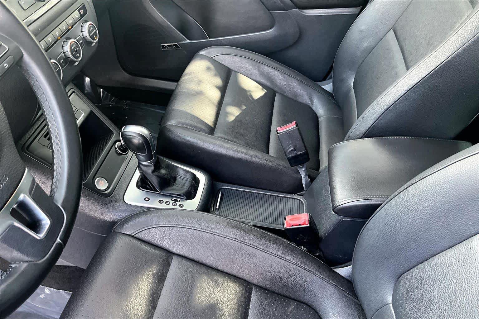 Used 2014 Volkswagen Tiguan SEL FWD image 17