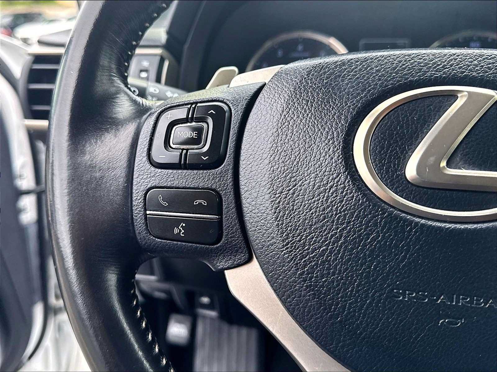 Used 2017 Lexus IS 200t RWD image 20