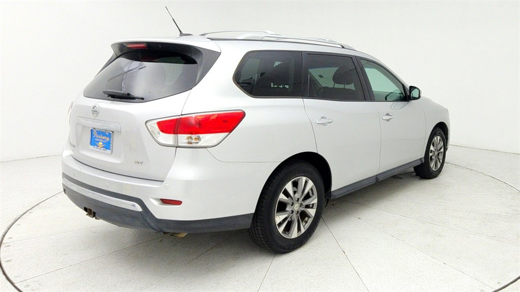 Used 2016 Nissan Pathfinder SV image 8