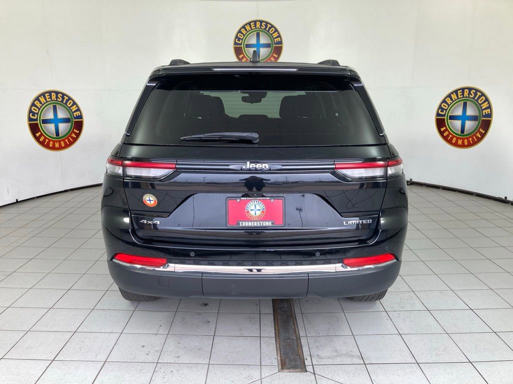 Used 2023 Jeep Grand Cherokee Limited image 23