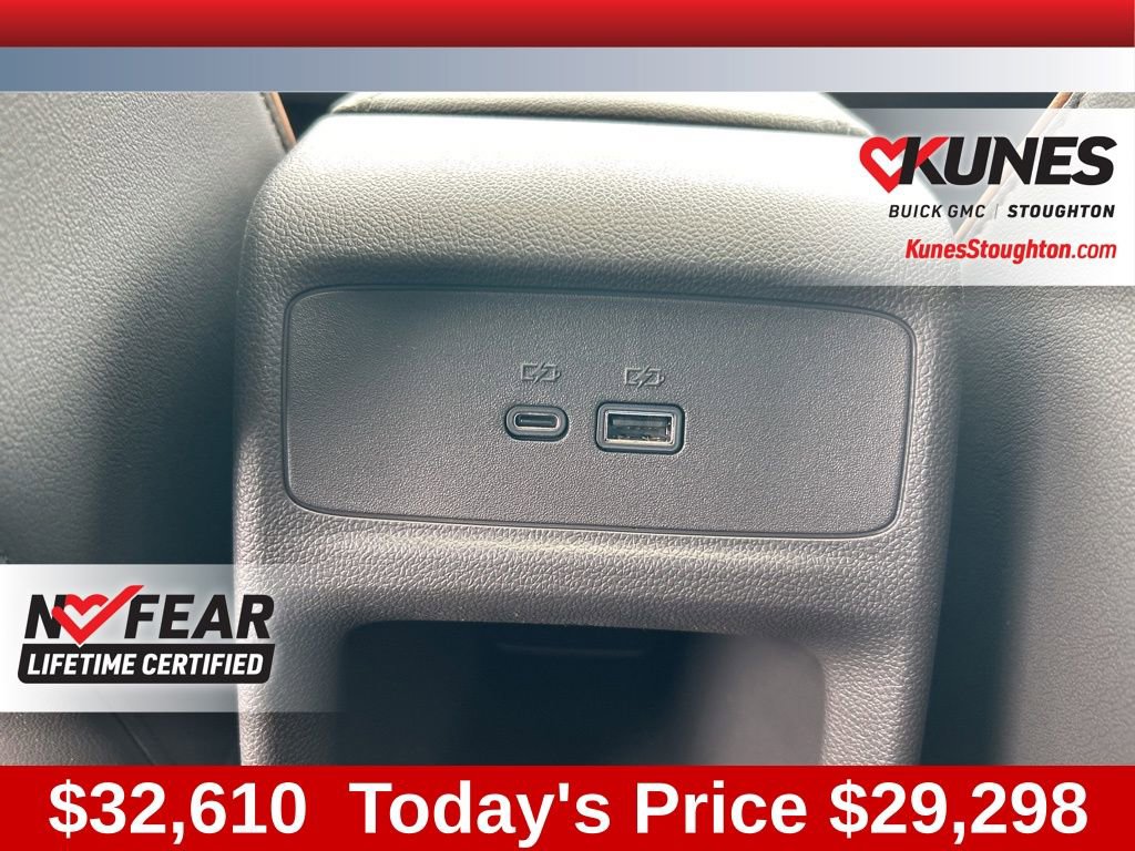 New 2025 Buick Envista Avenir image 46