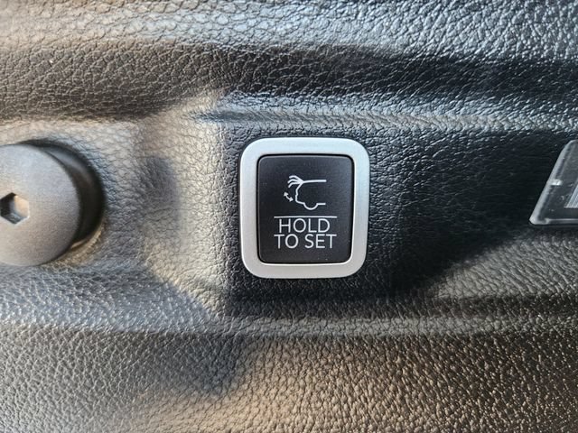 Used 2021 Jeep Grand Cherokee L Limited AWD/4WD image 36
