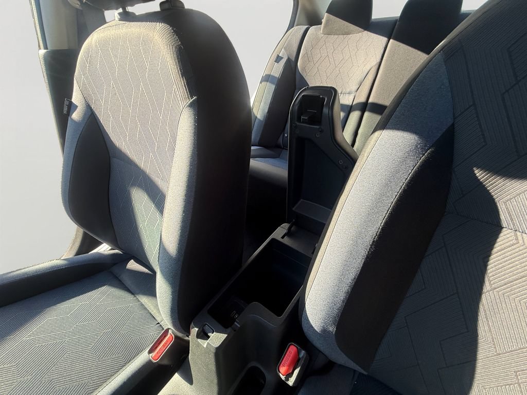 Used 2024 Nissan Versa SV w/ Trunk Package FWD image 20