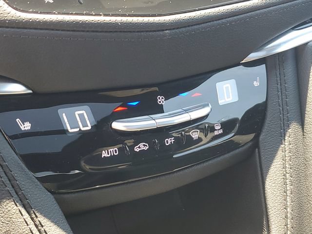 Certified 2024 Cadillac XT5 Premium Luxury w/ Technology Package AWD/4WD image 17