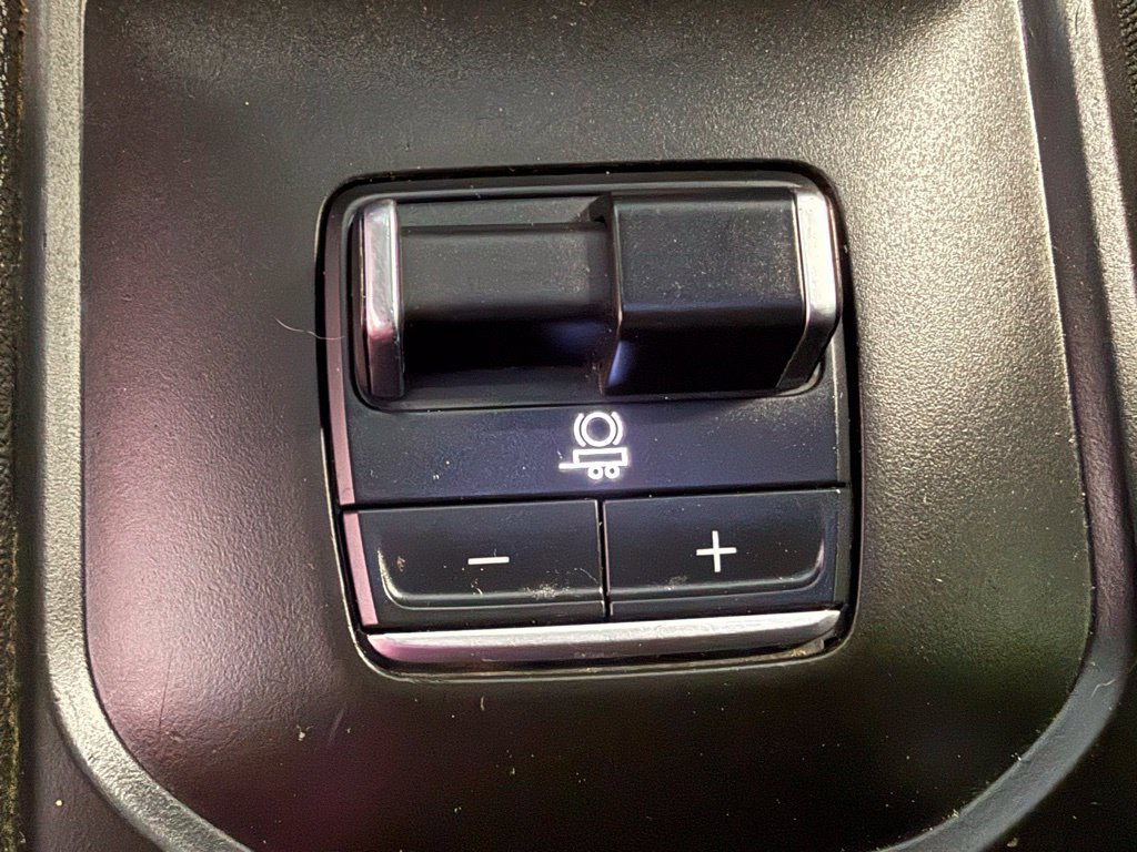 Used 2024 GMC Sierra 2500 AT4 AWD/4WD image 34