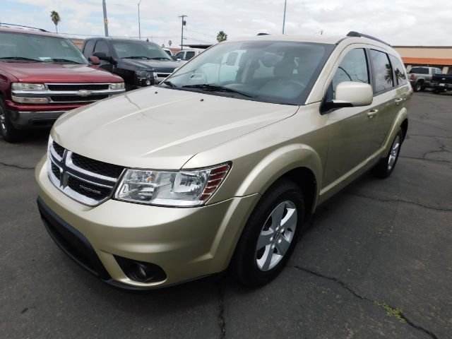 Used 2011 Dodge Journey Mainstreet w/ Flexible Seating Group image 3