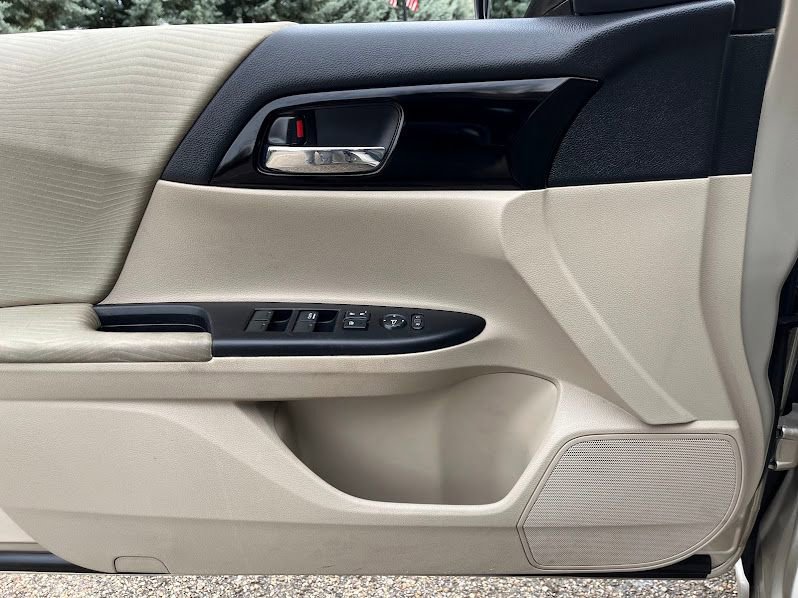 Used 2016 Honda Accord LX image 6