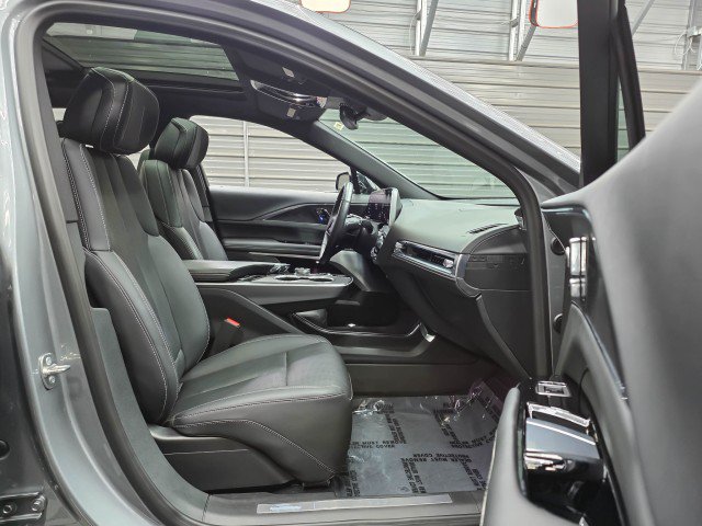 Used 2024 Cadillac Lyriq Sport AWD/4WD image 14