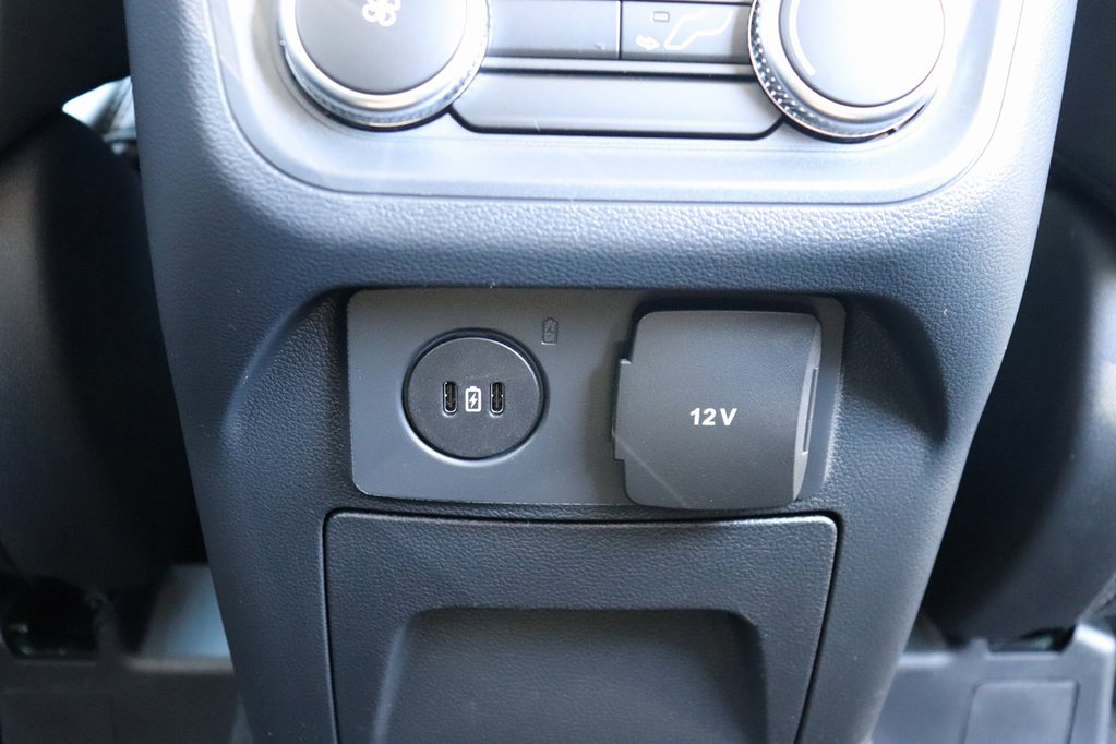 New 2026 Ford Explorer Active image 22