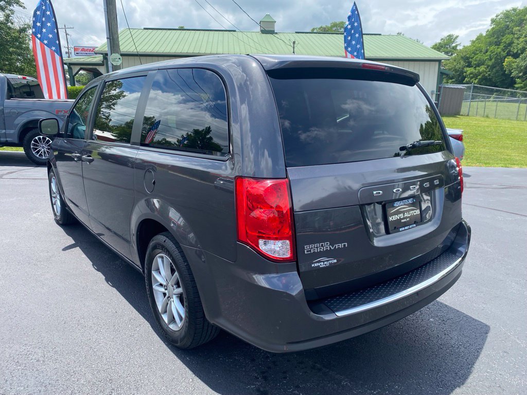 Used 2019 Dodge Grand Caravan SE FWD image 7
