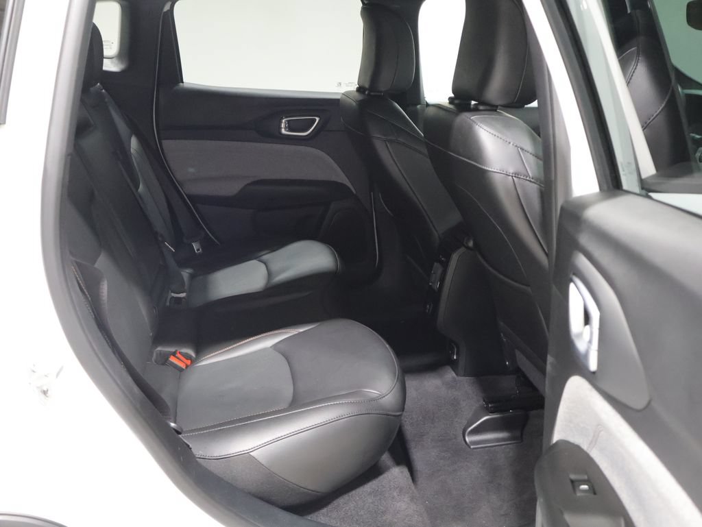 Used 2023 Jeep Compass Latitude AWD/4WD image 21