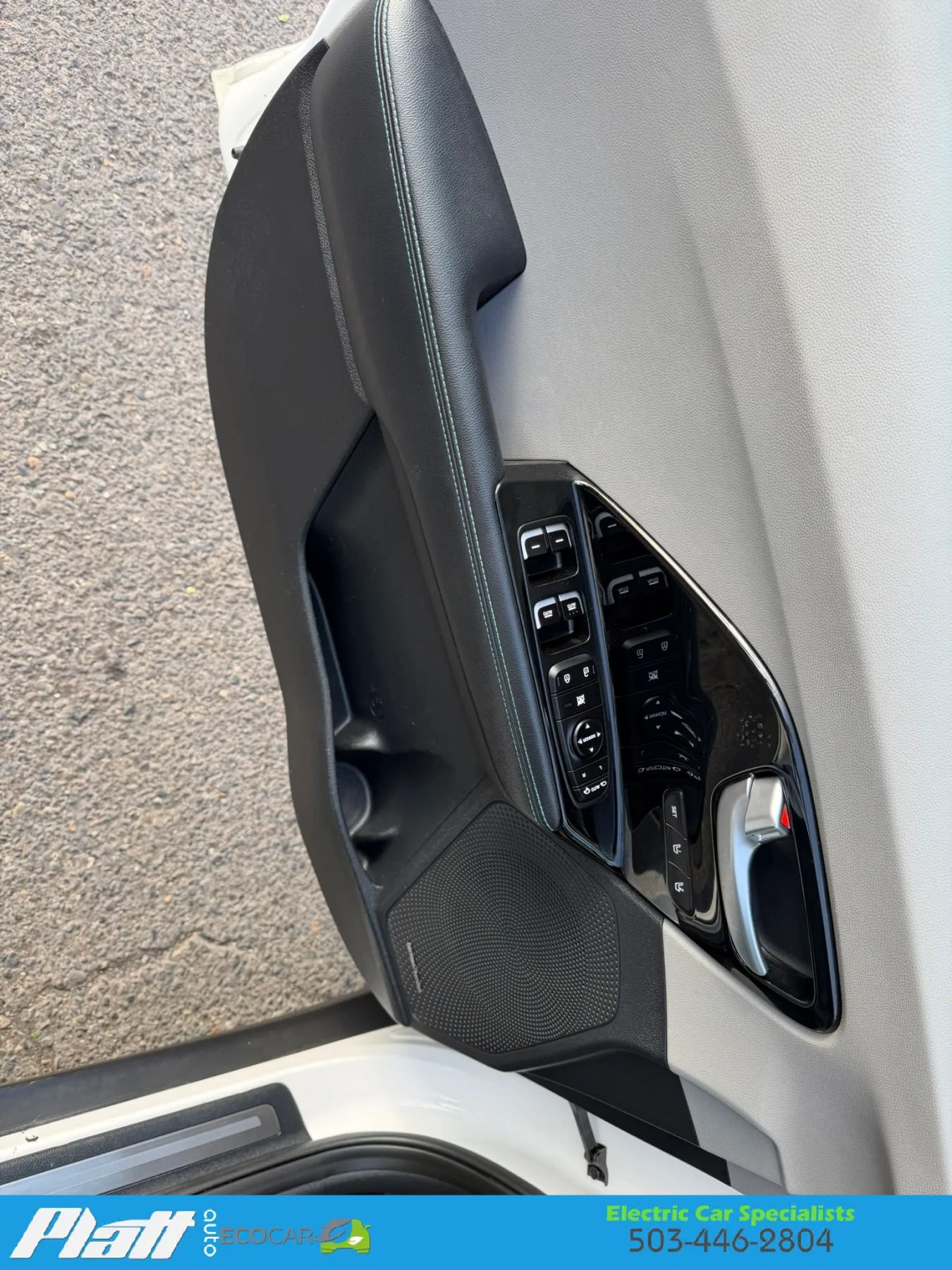Used 2019 Kia Niro EX Premium FWD image 18