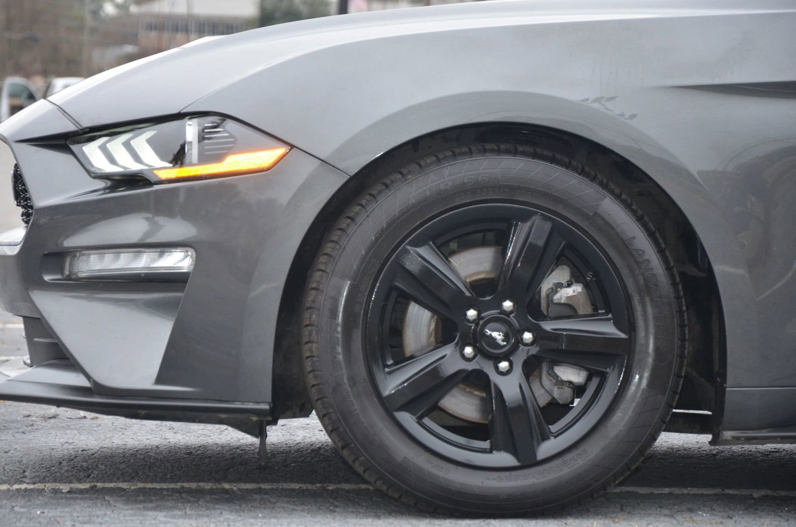 Used 2018 Ford Mustang Coupe image 13