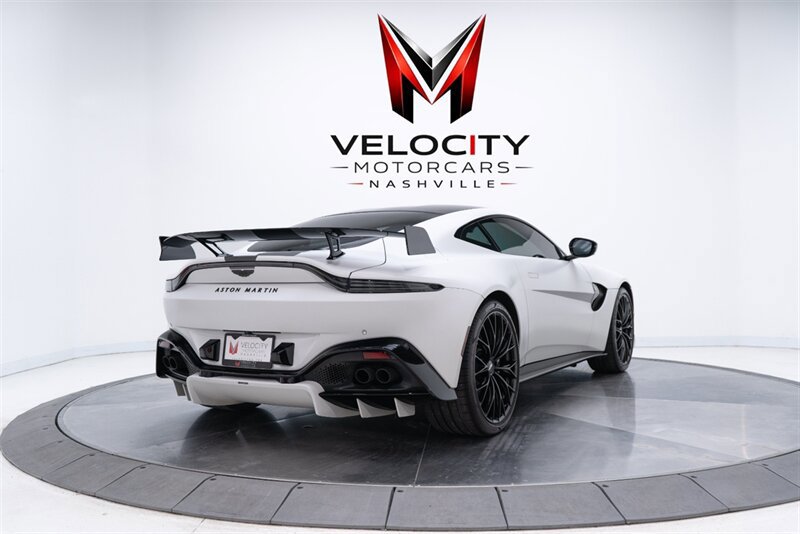 Used 2023 Aston Martin V8 Vantage Coupe RWD image 6
