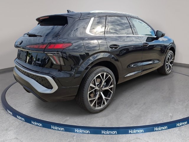 New 2026 Audi Q3 quattro 2.0T AWD/4WD image 3