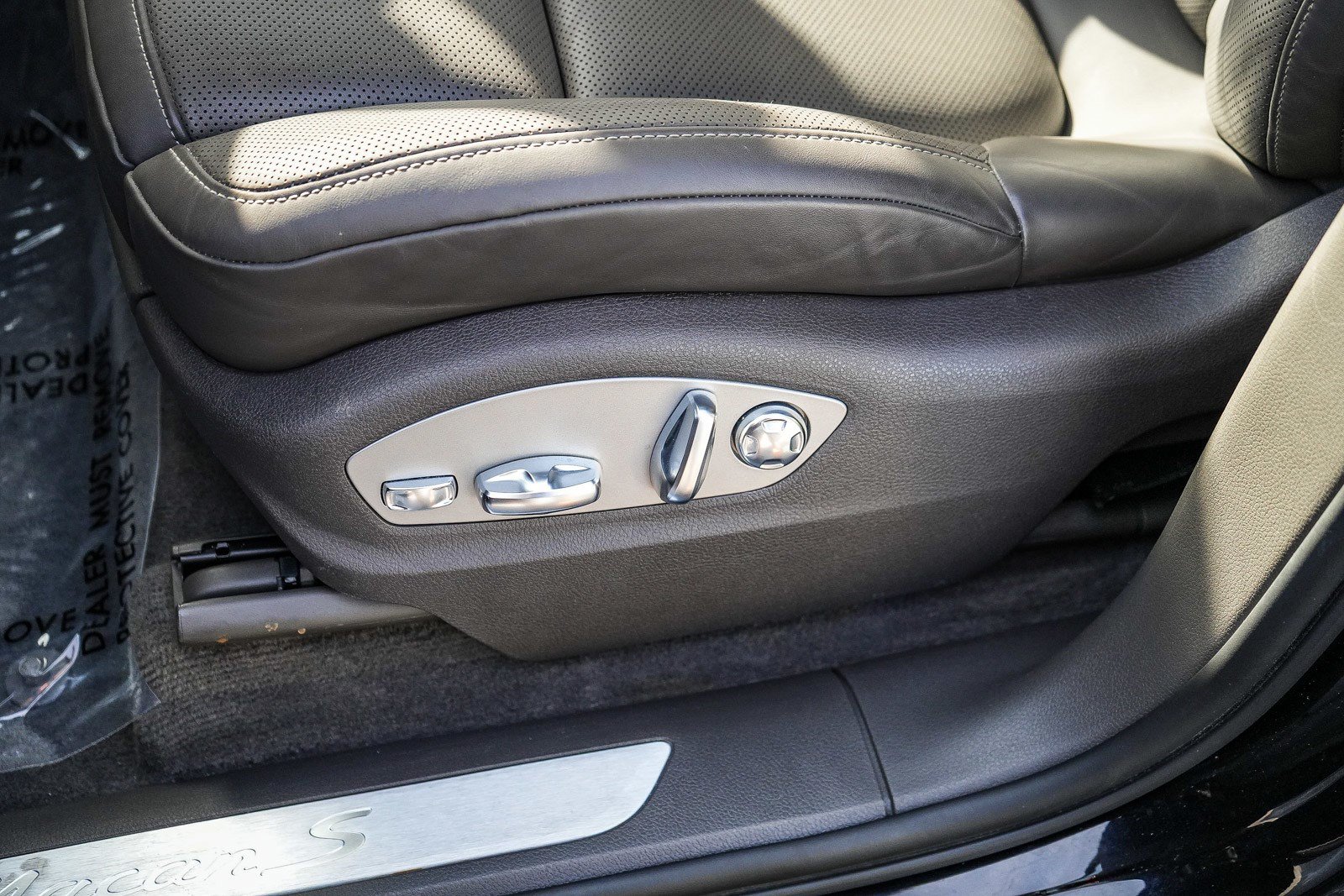 Used 2022 Porsche Macan S AWD/4WD image 21