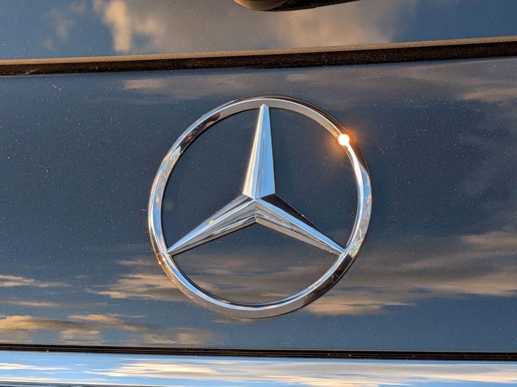 Used 2021 Mercedes-Benz Maybach GLS 600 4MATIC image 7