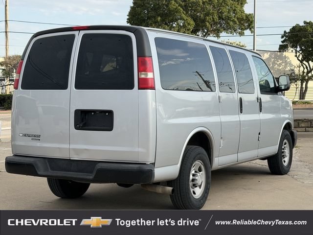 Used 2015 Chevrolet Express 2500 LS RWD image 4