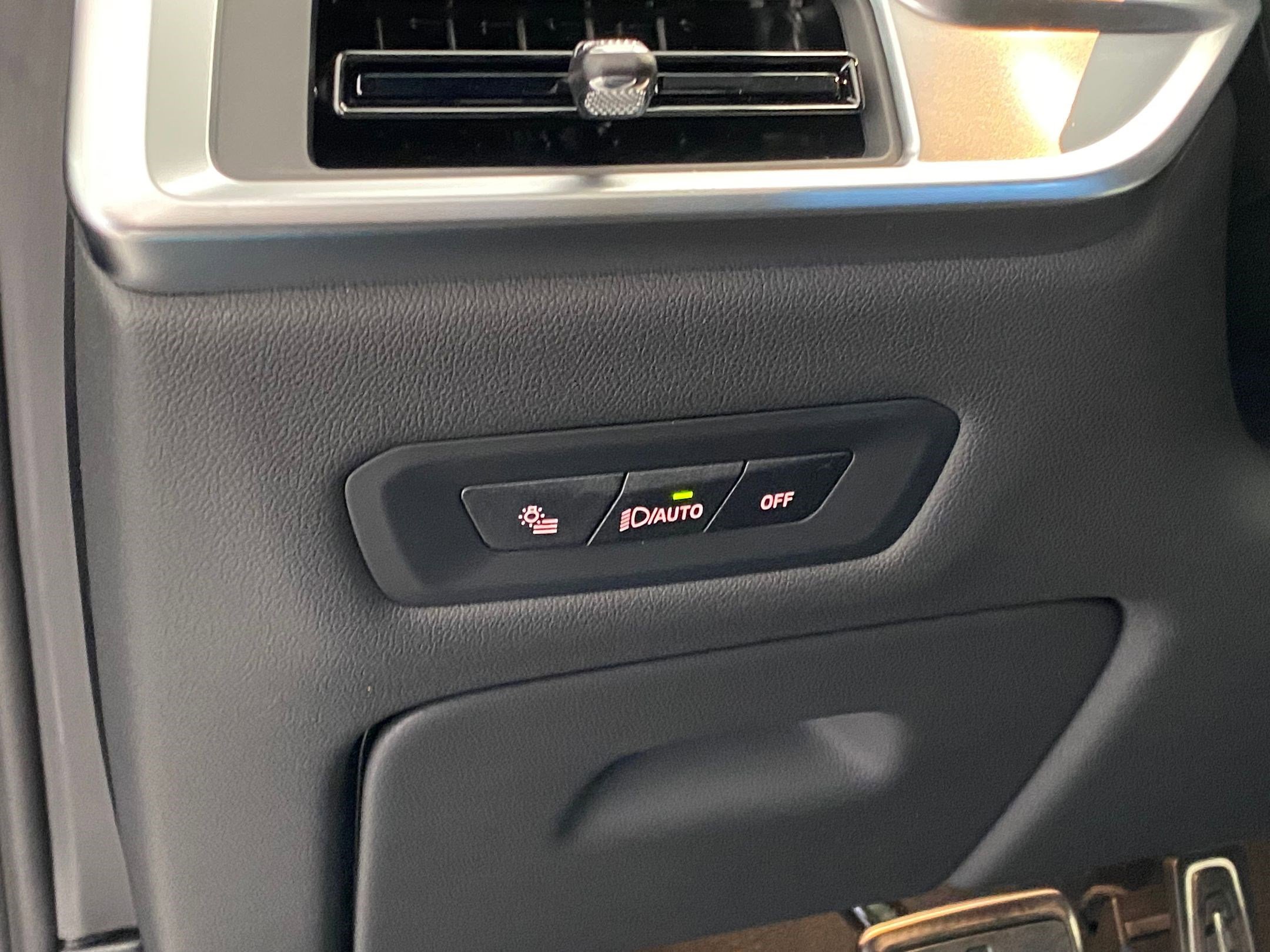 New 2026 BMW X5 xDrive50e w/ M Sport Package image 20