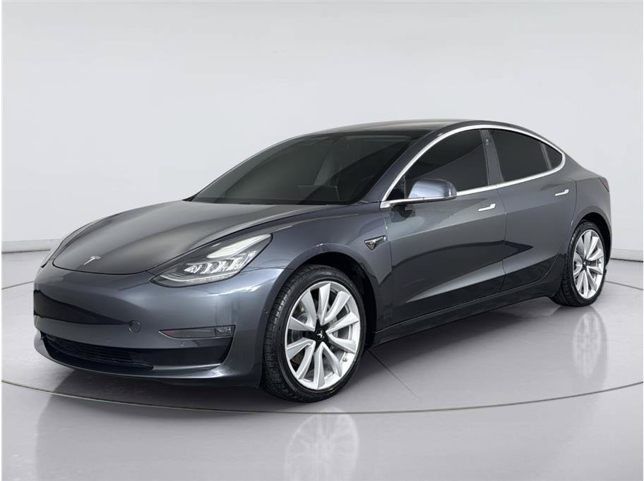 Used 2018 Tesla Model 3 Long Range RWD image 1