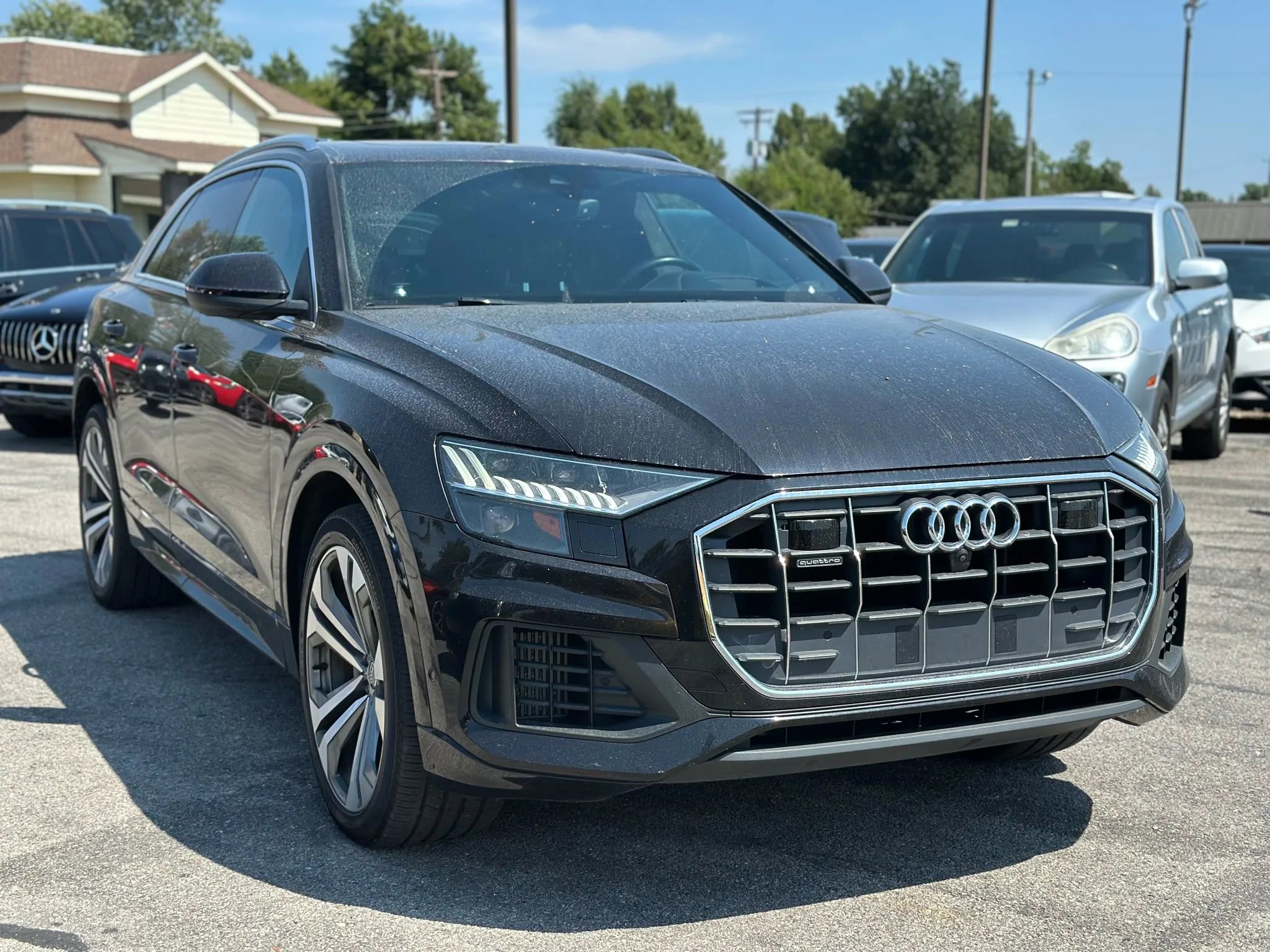 Used 2019 Audi Q8 Prestige w/ Luxury Package AWD/4WD image 4