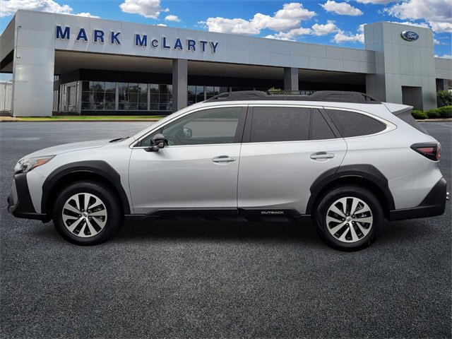 Used 2025 Subaru Outback Premium image 6