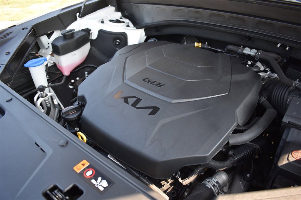 Used 2022 Kia Telluride LX image 35