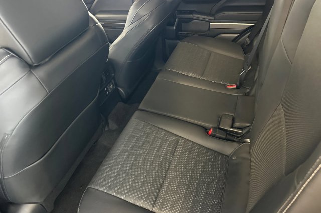 Certified 2025 Toyota 4Runner TRD Off-Road Premium w/ Tow Technology Package AWD/4WD image 16