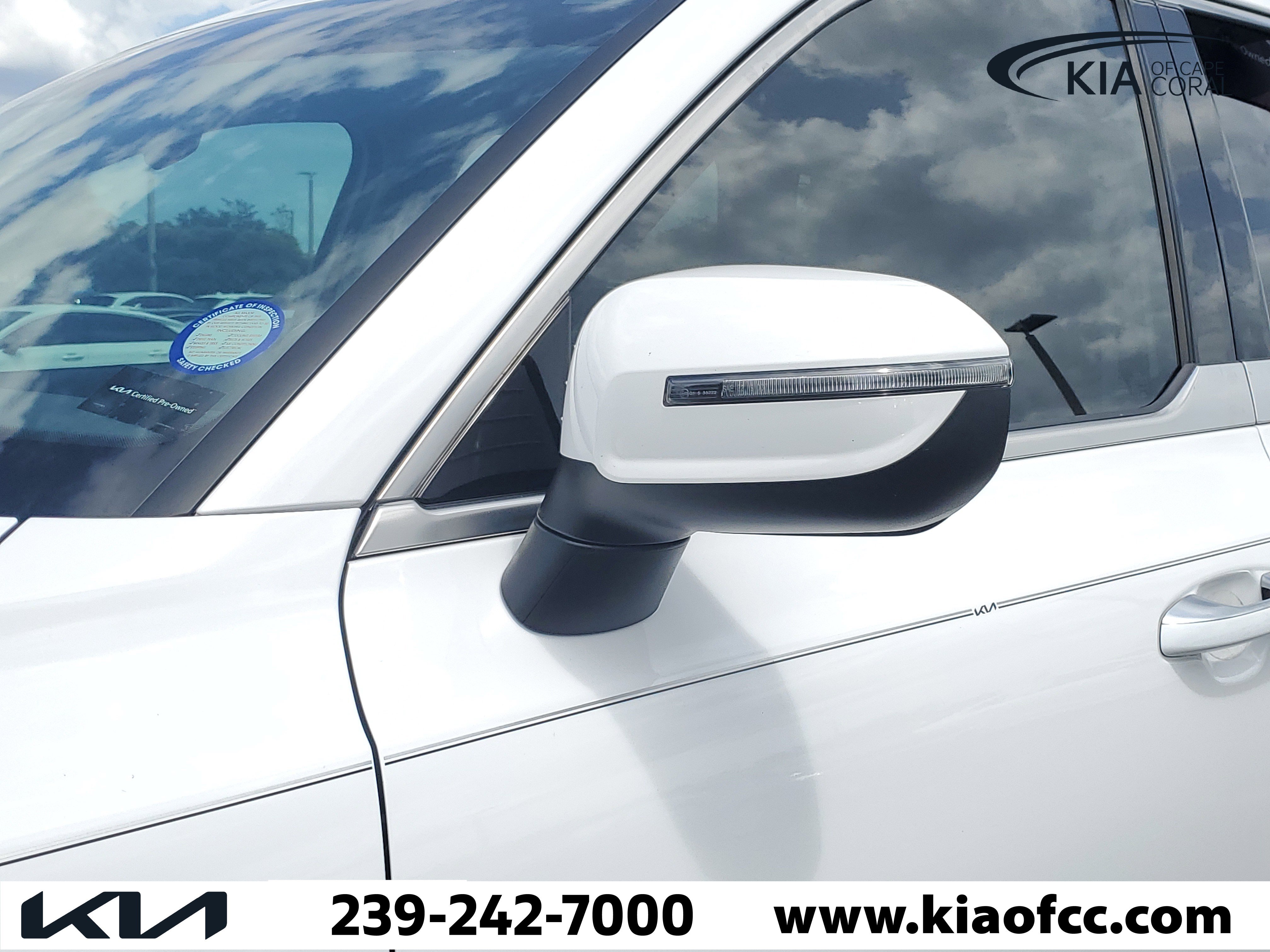 Certified 2023 Kia Telluride S image 6