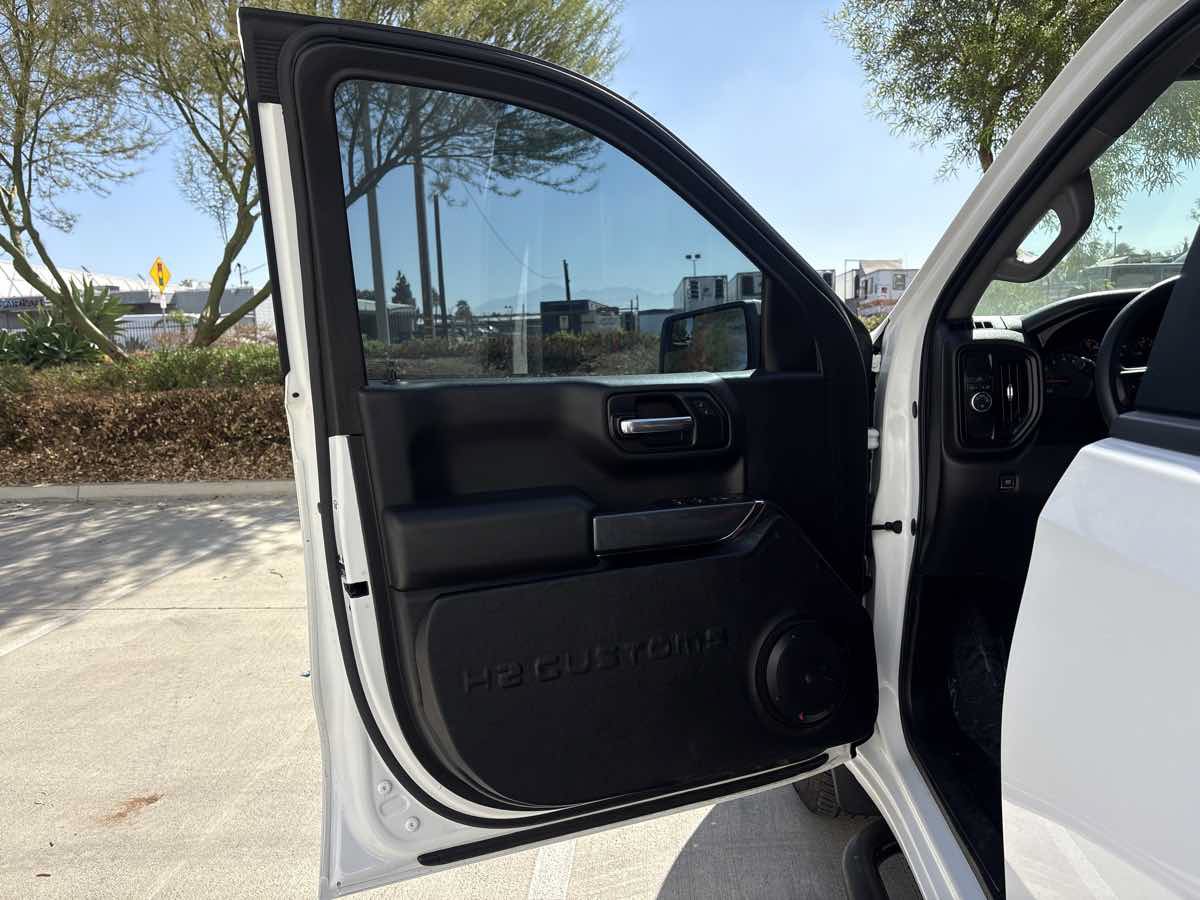 Used 2020 Chevrolet Silverado 1500 Custom w/ Custom Value Package RWD image 19