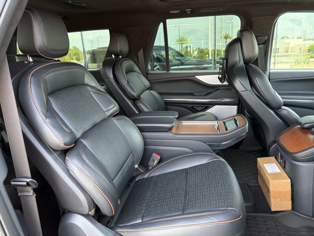New 2027 Lincoln Navigator L Black Label AWD/4WD image 22