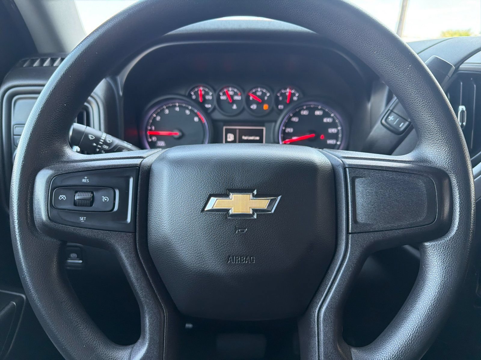 Used 2020 Chevrolet Silverado 1500 Custom w/ Custom Value Package RWD image 23